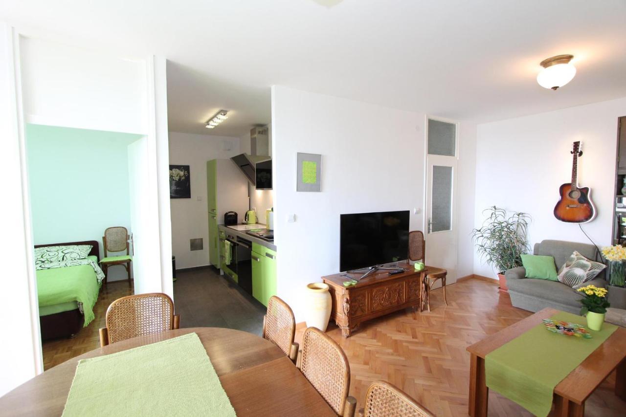 רוביני Apartment Elia מראה חיצוני תמונה