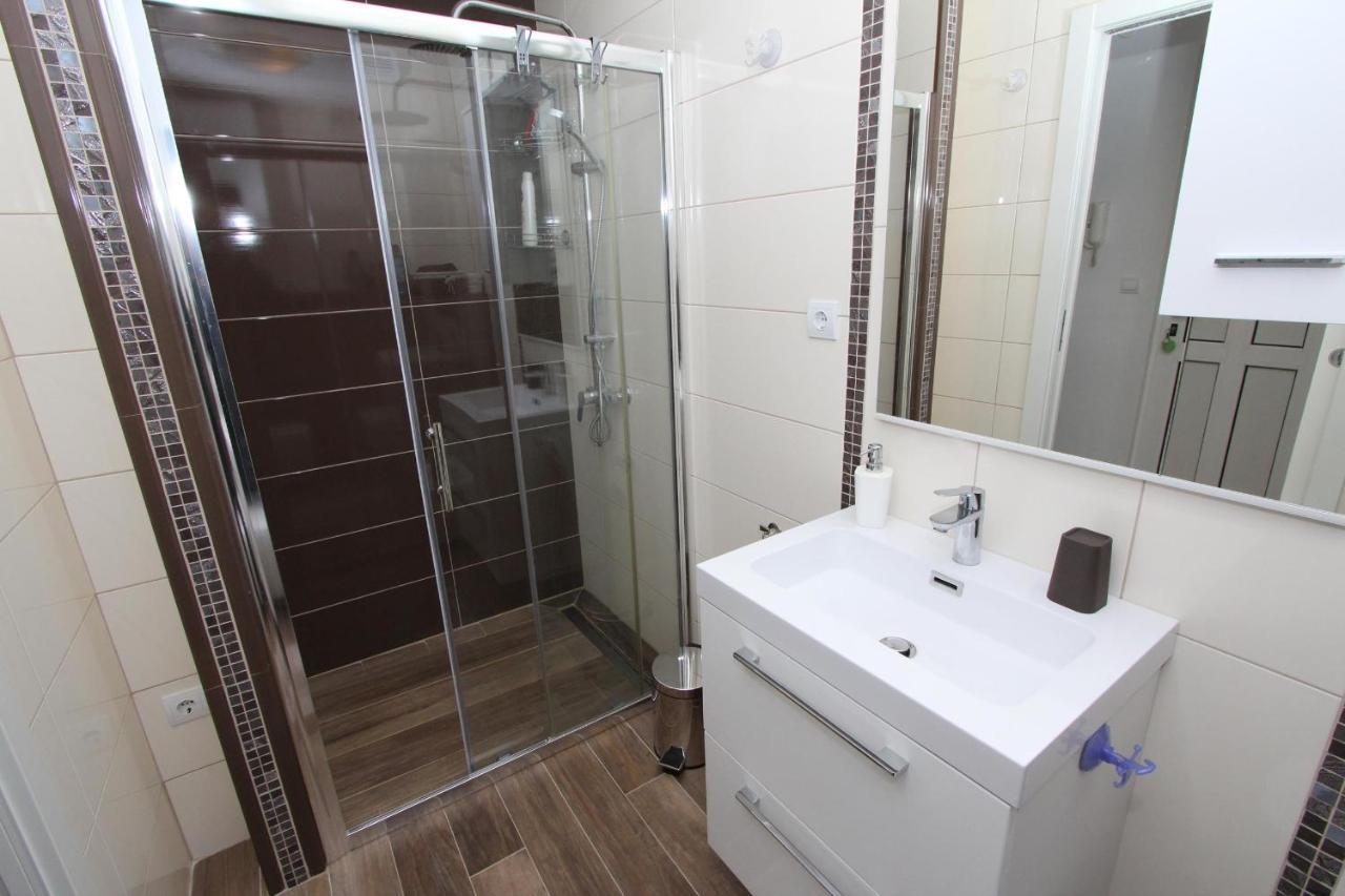 רוביני Apartment Elia מראה חיצוני תמונה