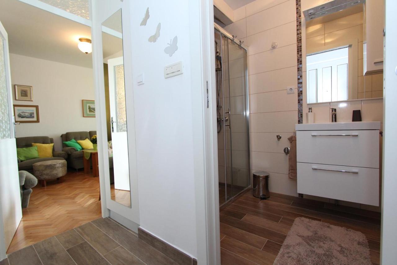רוביני Apartment Elia מראה חיצוני תמונה